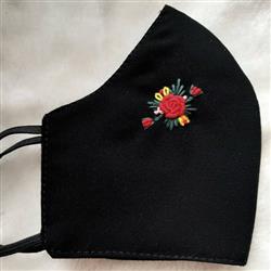 ماسک مشکی گلدوزی شده با دست  